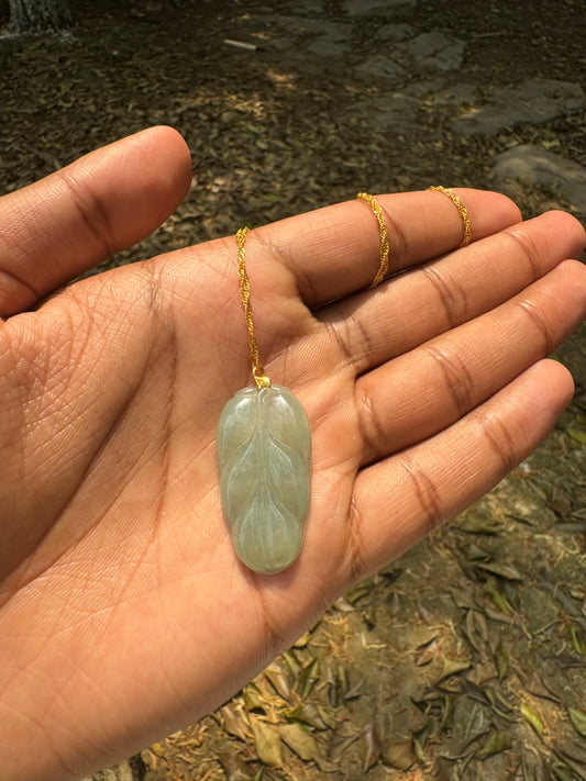 18k Gold Plated Traditional Jade Leaf Pendant Necklace
